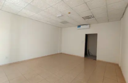 Shop - Studio - 1 Bathroom for rent in France Cluster - International City - Dubai