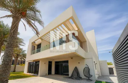 Villa - 4 Bedrooms - 7 Bathrooms for rent in West Yas - Yas Island - Abu Dhabi