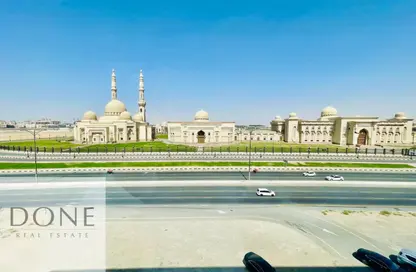 شقة - غرفة نوم - 2 حمامات للايجار في مبنى جي جي كو مويلح - تجارية مويلح - الشارقة