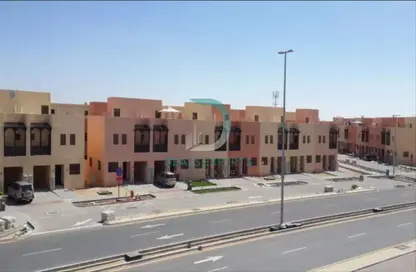 Townhouse - 3 Bedrooms - 3 Bathrooms for sale in Zone 8 - Hydra Village - Abu Dhabi