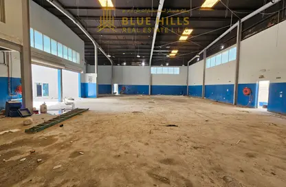Warehouse - Studio - 2 Bathrooms for rent in Al Qusais Industrial Area 5 - Al Qusais Industrial Area - Al Qusais - Dubai
