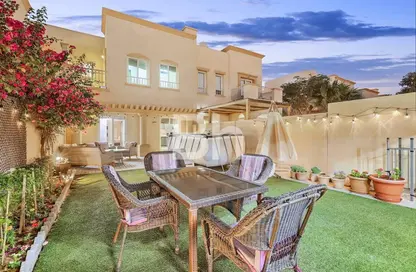 Villa - 2 Bedrooms - 3 Bathrooms for rent in Springs 10 - The Springs - Dubai