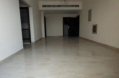 Apartment - 2 Bedrooms - 3 Bathrooms for rent in Al Jurf - Ajman Downtown - Ajman