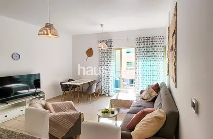 شقة - غرفة نوم - 1 حمام للايجار في الغزلان - 1 - الغزلان - جرينز - دبي