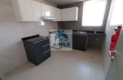 Apartment - 2 Bedrooms - 3 Bathrooms for rent in Muwaileh 3 Building - Muwaileh - Sharjah