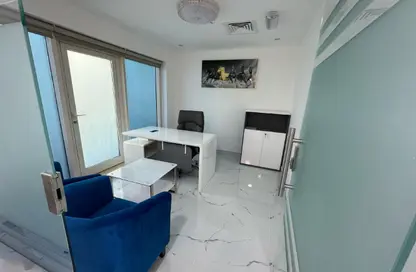 مركز أعمال - استوديو للايجار في النصر بلازا - عود ميثاء - بر دبي - دبي