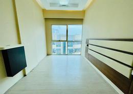 شقة - 2 غرف نوم - 2 حمامات للكراء في بناية الانفال - المرقبات - ديرة - دبي