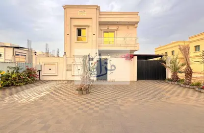 Villa - 4 Bedrooms - 6 Bathrooms for sale in Al Yasmeen 1 - Al Yasmeen - Ajman