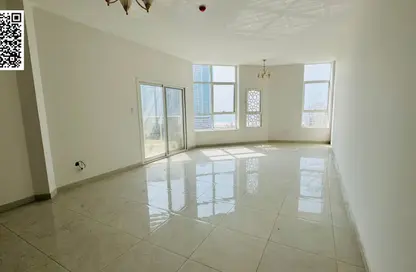 شقة - 2 غرف نوم - 3 حمامات للايجار في مساكن كورنيش عجمان - طريق كورنيش عجمان - عجمان