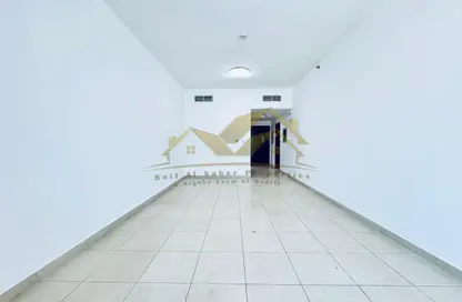 Apartment - 1 Bedroom - 2 Bathrooms for rent in Al Karama Sqaure - Al Karama - Dubai