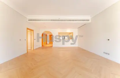 Apartment - 2 Bedrooms - 4 Bathrooms for rent in Abu Keibal - Shoreline Apartments - Palm Jumeirah - Dubai