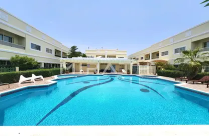 فيلا - 4 غرف نوم - 5 حمامات للايجار في فلل الجميرا 1 - جميرا 1 - الجميرا - دبي فيلا - 4 غرف نوم - 5 حمامات للايجار في فلل الجميرا 1 - جميرا 1 - الجميرا - دبي