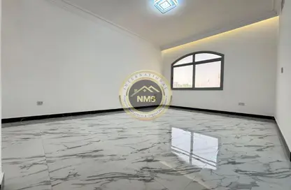 Apartment - Studio - 1 Bathroom for rent in Al Mushrif Villas - Al Mushrif - Abu Dhabi
