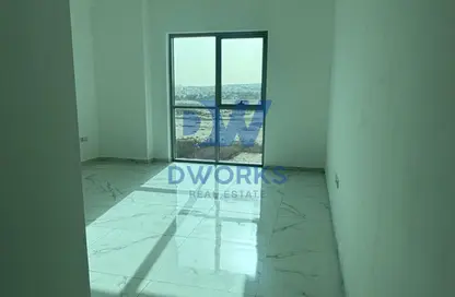 Apartment - 1 Bedroom - 4 Bathrooms for rent in 5th Avenue - Al Furjan - Dubai