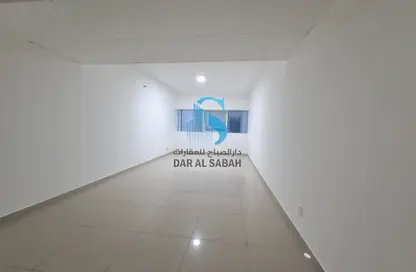 شقة - 1 حمام للايجار في مجمع النهدة السكني - النهدة - الشارقة