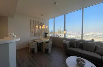 صورة لـ غرفة المعيشة شقة - 2 غرف نوم - 3 حمامات للبيع في سكاي جاردنز - مركز دبي المالي العالمي - دبي ، صورة رقم 1