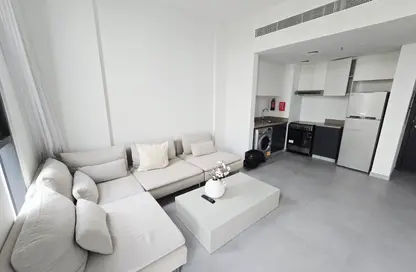 Apartment - Studio - 1 Bathroom for rent in The Link - East Village - Aljada - Sharjah