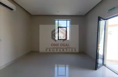 Villa - 4 Bedrooms - 6 Bathrooms for rent in Zakher - Al Ain
