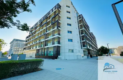 Apartment - Studio - 1 Bathroom for rent in Leonardo Residences - Masdar City - Abu Dhabi
