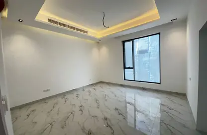 Apartment - Studio - 1 Bathroom for rent in Shakhbout City - Abu Dhabi