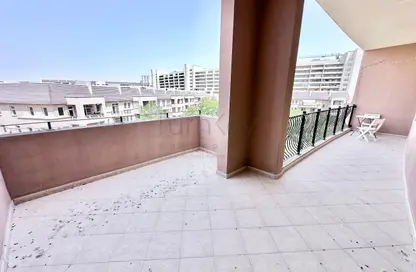 شقة - غرفة نوم - 2 حمامات للايجار في سيرك شكسبير 1 - سيرك شكسبير - مدينة السيارات - دبي
