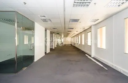 صورة لـ موقف سيارات مكتب - استوديو للايجار في مبنى الشيخ راشد - شارع الشيخ زايد - دبي ، صورة رقم 1