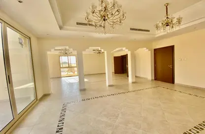 فيلا - 4 غرف نوم - 5 حمامات للايجار في فلل قرية الحمرا - قرية الحمرا - رأس الخيمة