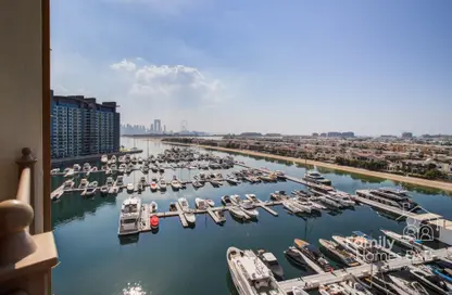Apartment - 3 Bedrooms - 5 Bathrooms for rent in Marina Residences 2 - Marina Residences - Palm Jumeirah - Dubai Apartment - 3 Bedrooms - 5 Bathrooms for rent in Marina Residences 2 - Marina Residences - Palm Jumeirah - Dubai