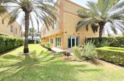 Villa - 4 Bedrooms - 5 Bathrooms for rent in Jumeirah 3 Villas - Jumeirah 3 - Jumeirah - Dubai