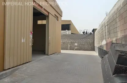 Warehouse - Studio - 1 Bathroom for rent in Umm Al Thuoob - Umm Al Quwain