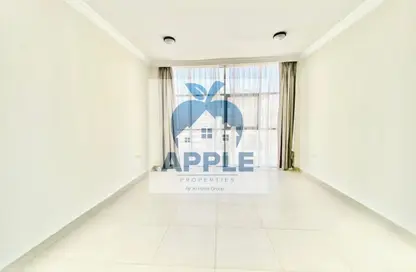 شقة - غرفة نوم - 2 حمامات للايجار في سراب 2 - الجادة - الشارقة