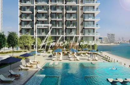 صورة لـ حوض سباحة شقة - 3 غرف نوم - 4 حمامات للبيع في قصر الشاطئ - إعمار بيتشفرونت - دبي هاربور - دبي ، صورة رقم 1
