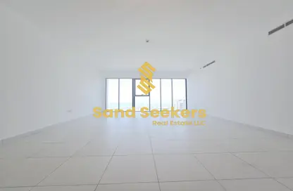 Apartment - 3 Bedrooms - 5 Bathrooms for rent in Al Dana - Al Raha Beach - Abu Dhabi