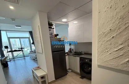 Apartment - 1 Bedroom for rent in Bloom Towers B - Bloom Towers - Jumeirah Village Circle - Dubai