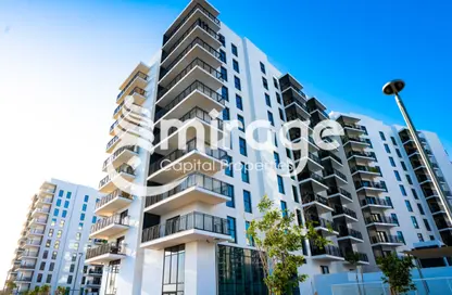 Apartment - 2 Bedrooms - 2 Bathrooms for sale in Waters Edge - Yas Island - Abu Dhabi