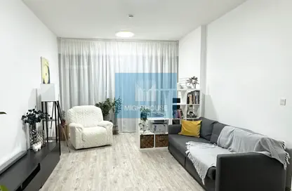 Apartment - 1 Bedroom - 2 Bathrooms for rent in Hub Canal 1 - Hub-Golf Towers - Dubai Sports City - Dubai