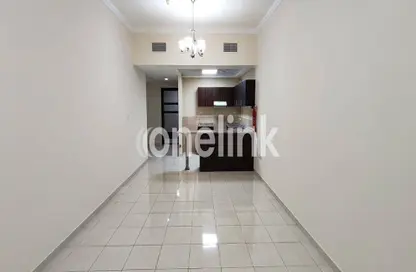 شقة - غرفة نوم - 2 حمامات للايجار في برج ربيعة - مجان - دبي لاند - دبي