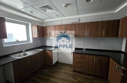 شقة - غرفة نوم - 1 حمام للايجار في الزاهية - تجارية مويلح - الشارقة