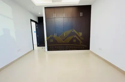 Apartment - 1 Bedroom - 2 Bathrooms for rent in Jumeirah Garden City - Al Satwa - Dubai