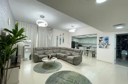 Apartment - 1 Bedroom - 2 Bathrooms for rent in Lavender 1 - Emirates Gardens 1 - Jumeirah Village Circle - Dubai