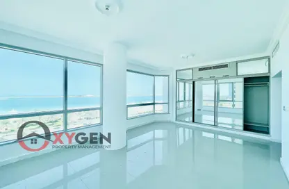 Empty Room image for: Apartment - 4 Bedrooms - 4 Bathrooms for rent in 3 Sails Tower - Corniche Road - Abu Dhabi, Image 1