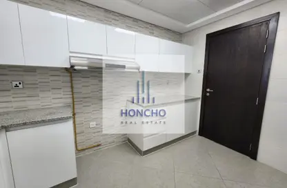 شقة - 2 غرف نوم - 3 حمامات للايجار في أدير 2 - السطوة - دبي