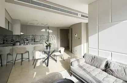Living / Dining Room image for: Apartment - 1 Bathroom for rent in Sky Gardens - DIFC - Dubai, Image 1