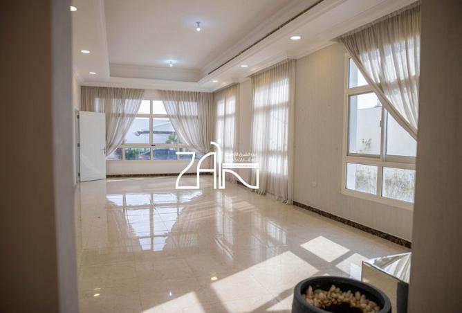 15528206 - Property Image 2