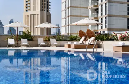 Pool image for: Hotel  and  Hotel Apartment - 1 Bedroom - 1 Bathroom for rent in Movenpick Hotel Apartments Downtown - Downtown Dubai - Dubai, Image 1