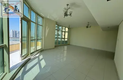 Apartment - 3 Bedrooms - 3 Bathrooms for rent in Al Khan Corniche - Al Khan - Sharjah