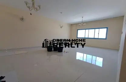 Apartment - 2 Bedrooms - 2 Bathrooms for rent in Palm Tower - Al Khan Lagoon - Al Khan - Sharjah