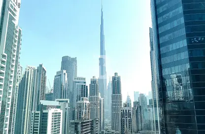 مكتب - استوديو للايجار في برج بلو باي - الخليج التجاري - دبي