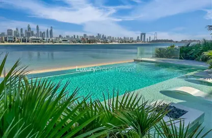 Villa - 5 Bedrooms - 6 Bathrooms for sale in Garden Homes Frond M - Garden Homes - Palm Jumeirah - Dubai