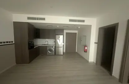 Apartment - 1 Bedroom - 1 Bathroom for rent in Millennium Executive Tower - Sheikh Zayed Road - Dubai